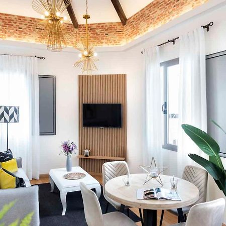 Apartamento Familiar Nuevo De Diseno En La Mejor Zona De Triana, Parking Included Sevilla Eksteriør billede